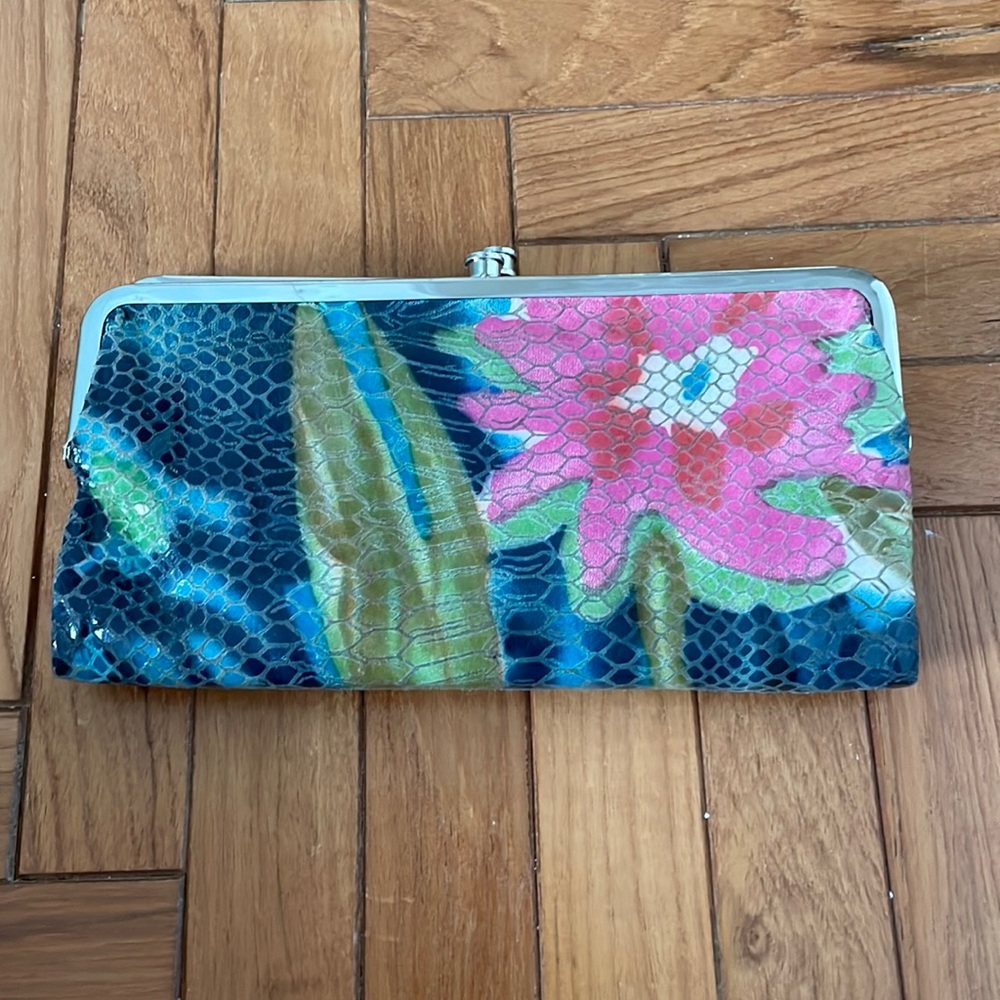 Floral HOBO wallet clutch.